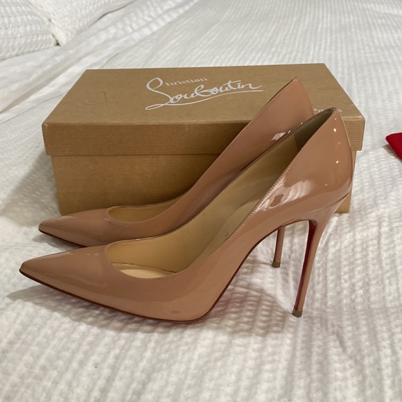 Authentic Christian Louboutin nude 38.5 red bottoms heels - Picture 5 of 9